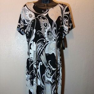 Glamour women's size 12 knee length multicolor dress NEW *